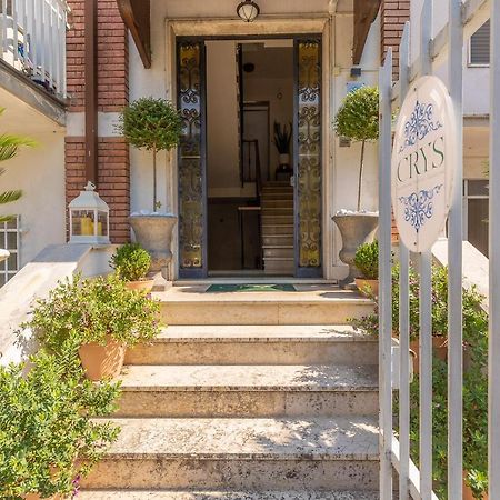 Crys: Apartments, Holiday, Business, Verde Verona Exterior foto