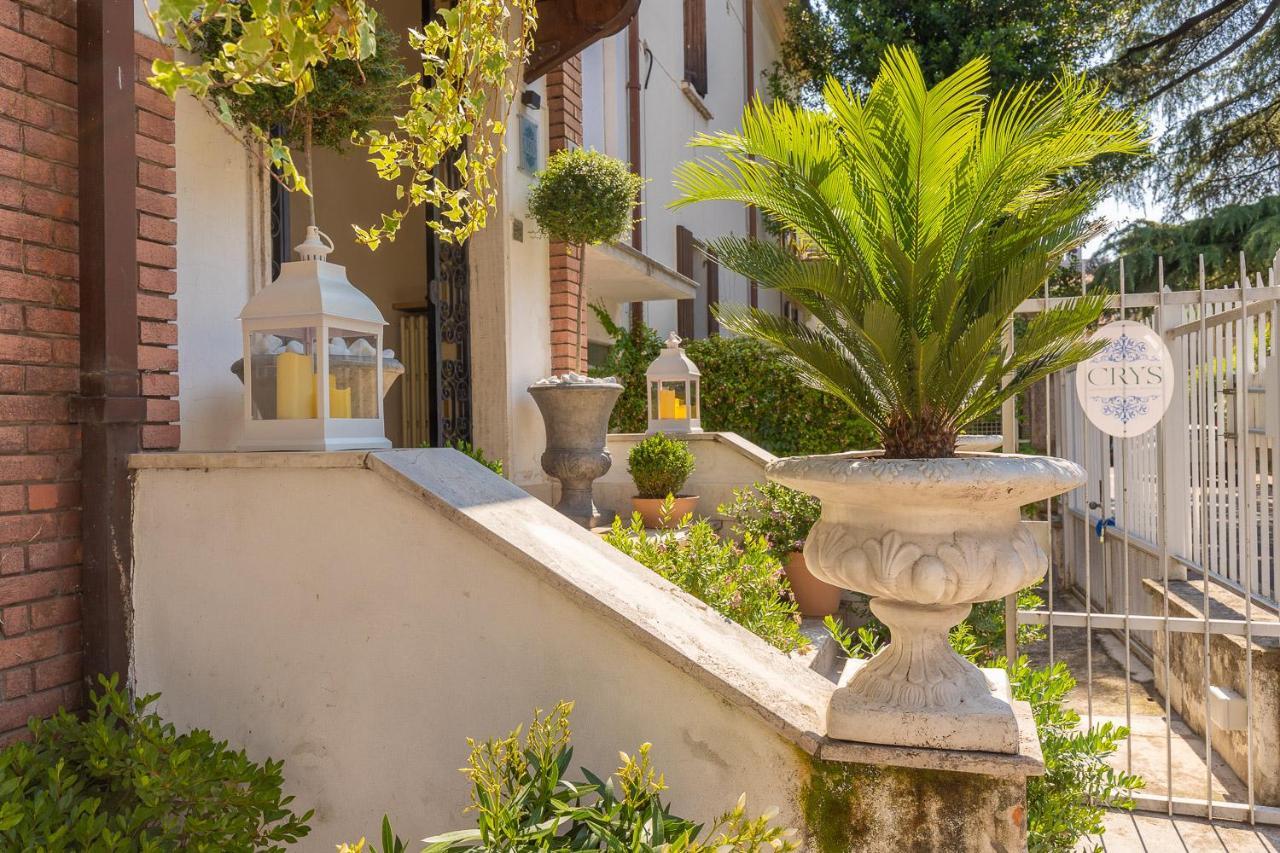 Crys: Apartments, Holiday, Business, Verde Verona Exterior foto