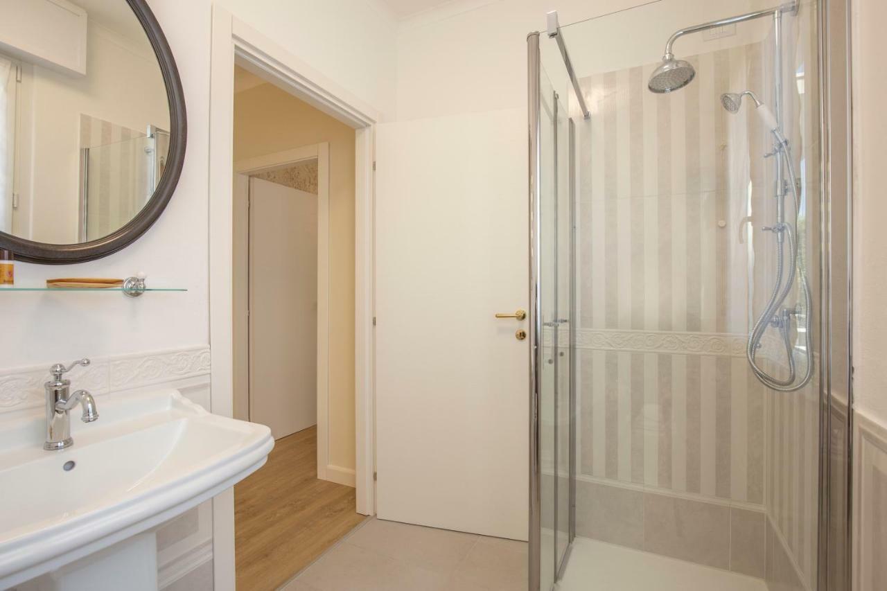 Crys: Apartments, Holiday, Business, Verde Verona Exterior foto