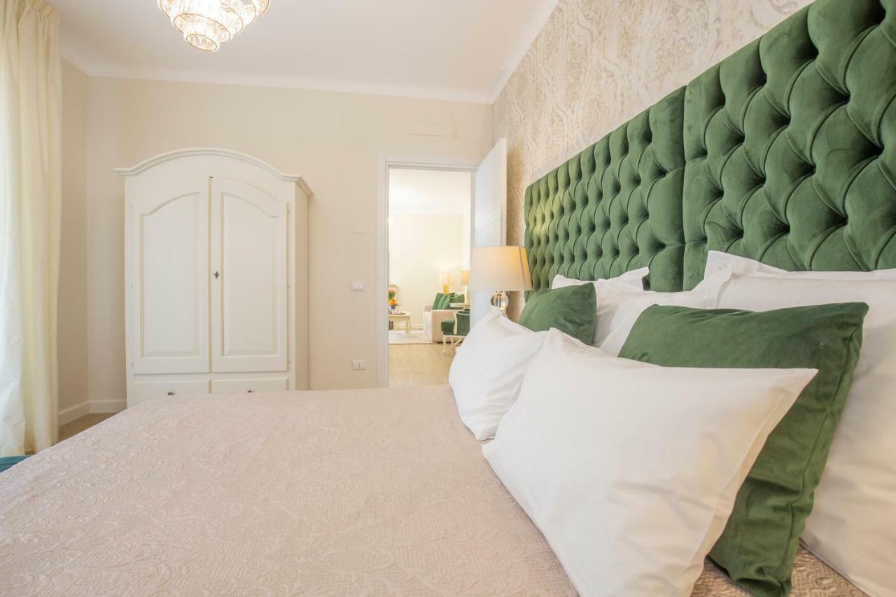 Crys: Apartments, Holiday, Business, Verde Verona Exterior foto